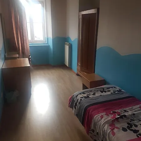 Affittacamere Nuova Canton Gæstehus *
